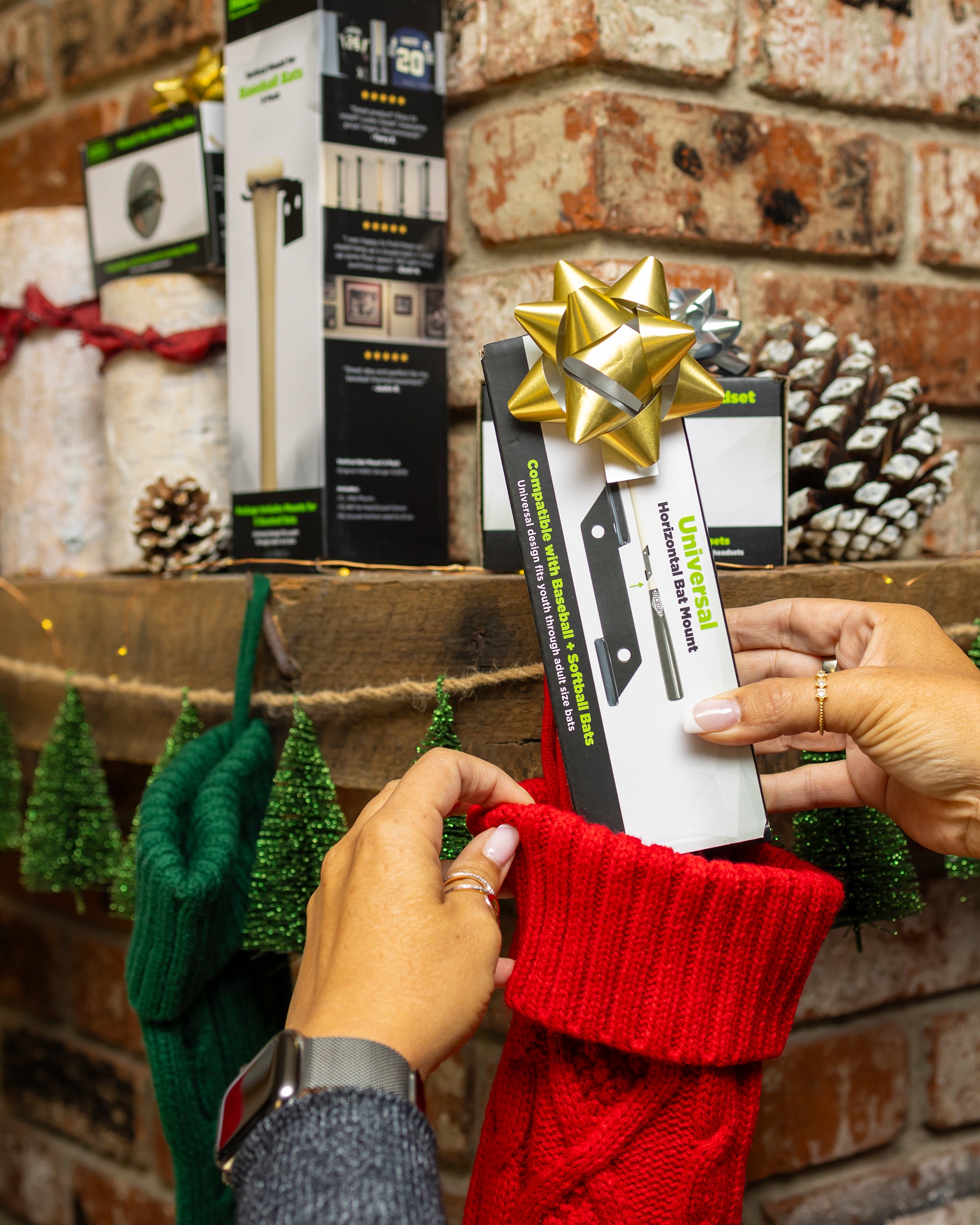 2023_HOLIDAY_LIFESTYLE_-_14_8X10_9533aa51-2138-4808-b35c-c6b6dc55d59c.jpg