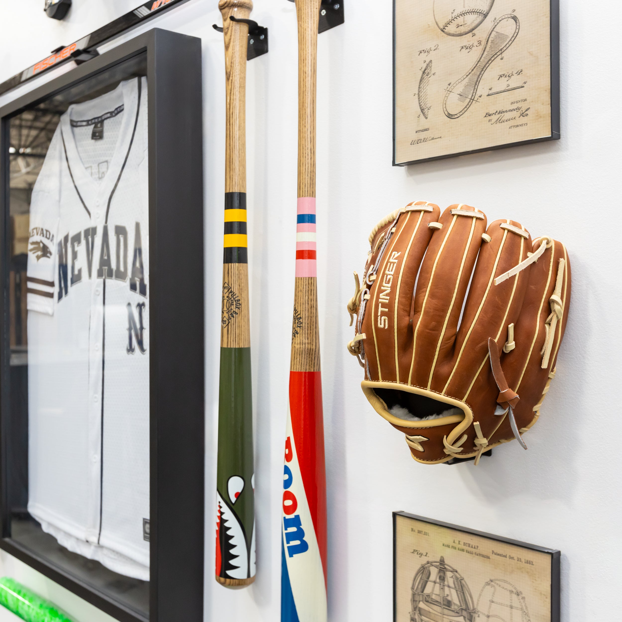 GLOVE_LIFESTYLE_-_SQUARE_-_06.jpg