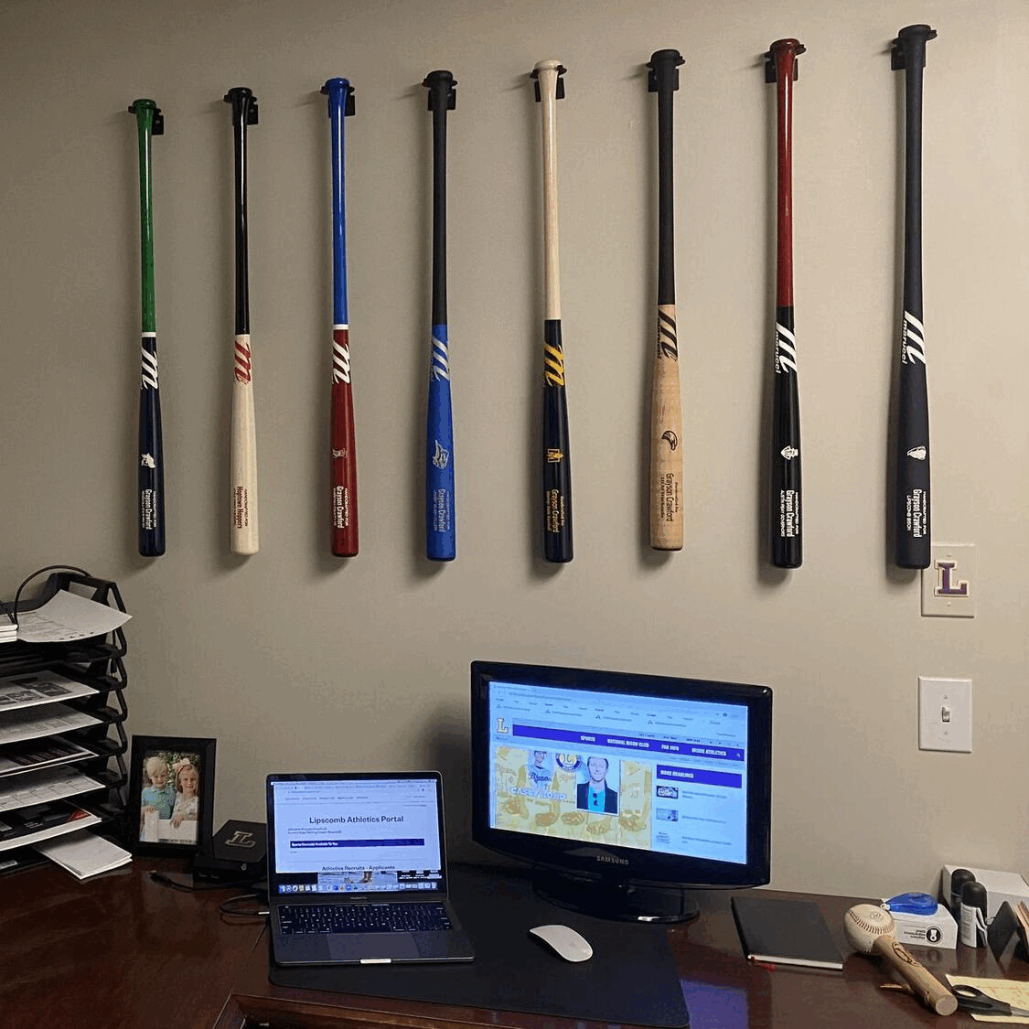 Sports_Office_GIF_ef7f218c-fac6-4331-800e-ecb58e3780ca.gif