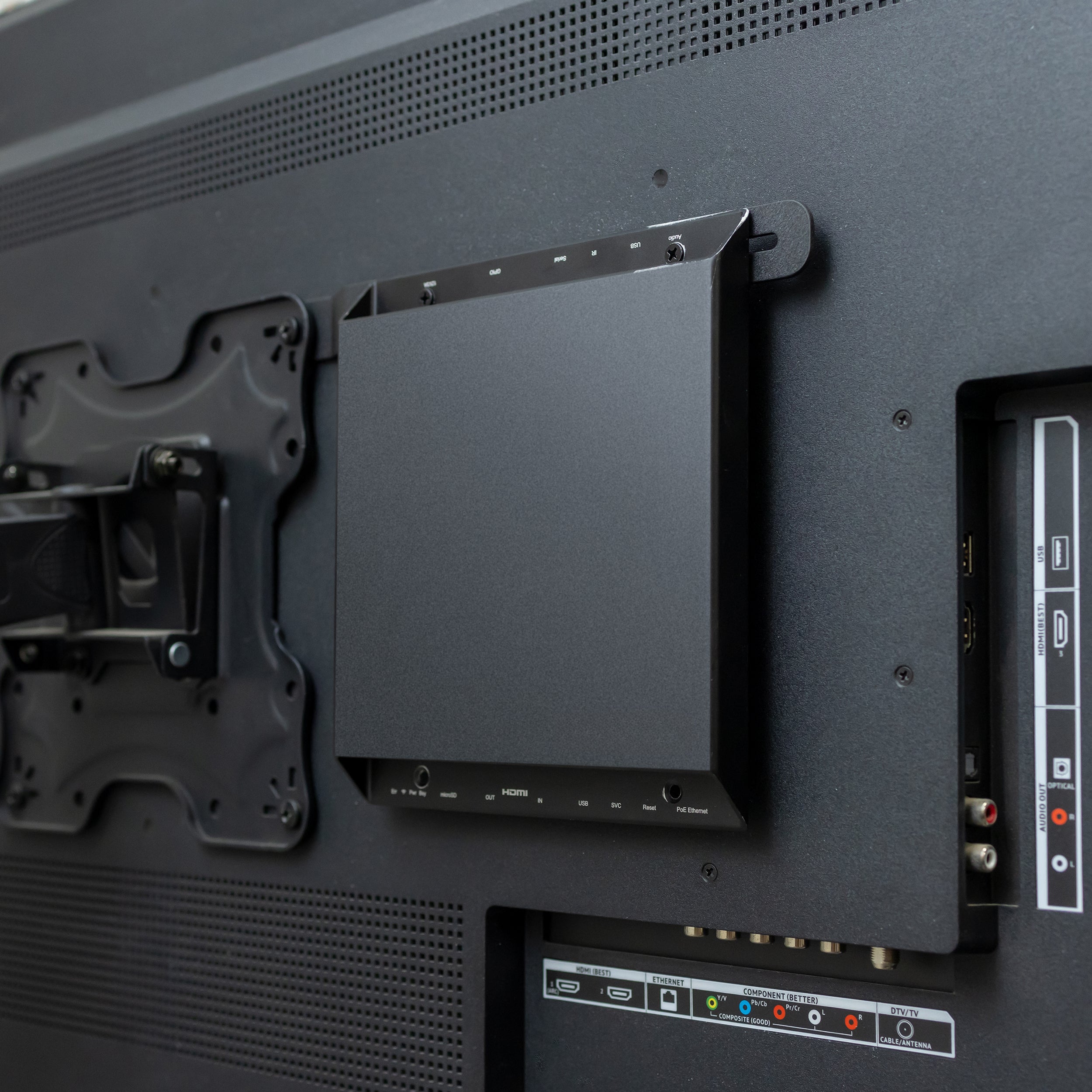 UNI-VESA_OB_BAR_TV_-_09_SQUARE.jpg