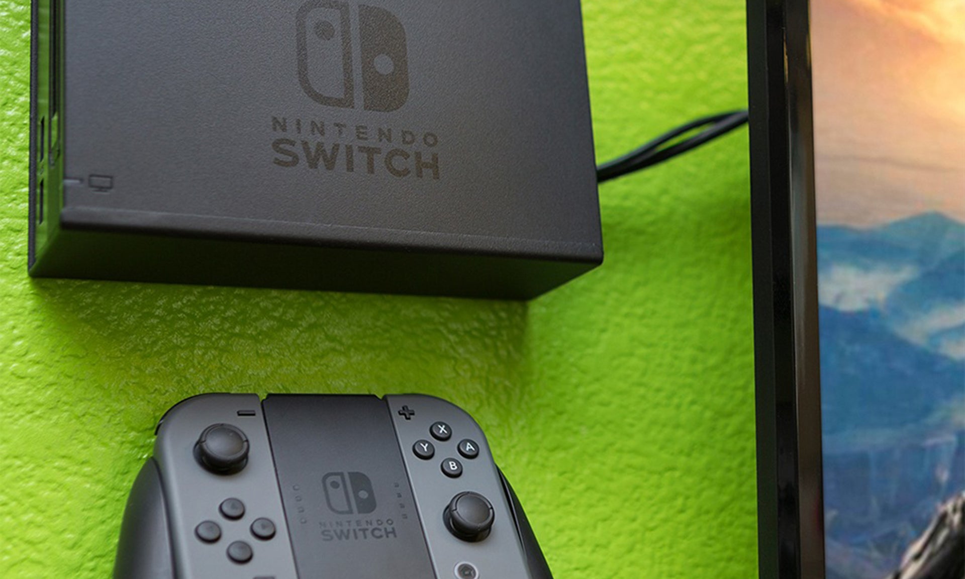 THE INSIDE STORY: HIDEit Nintendo Switch Wall Mount
