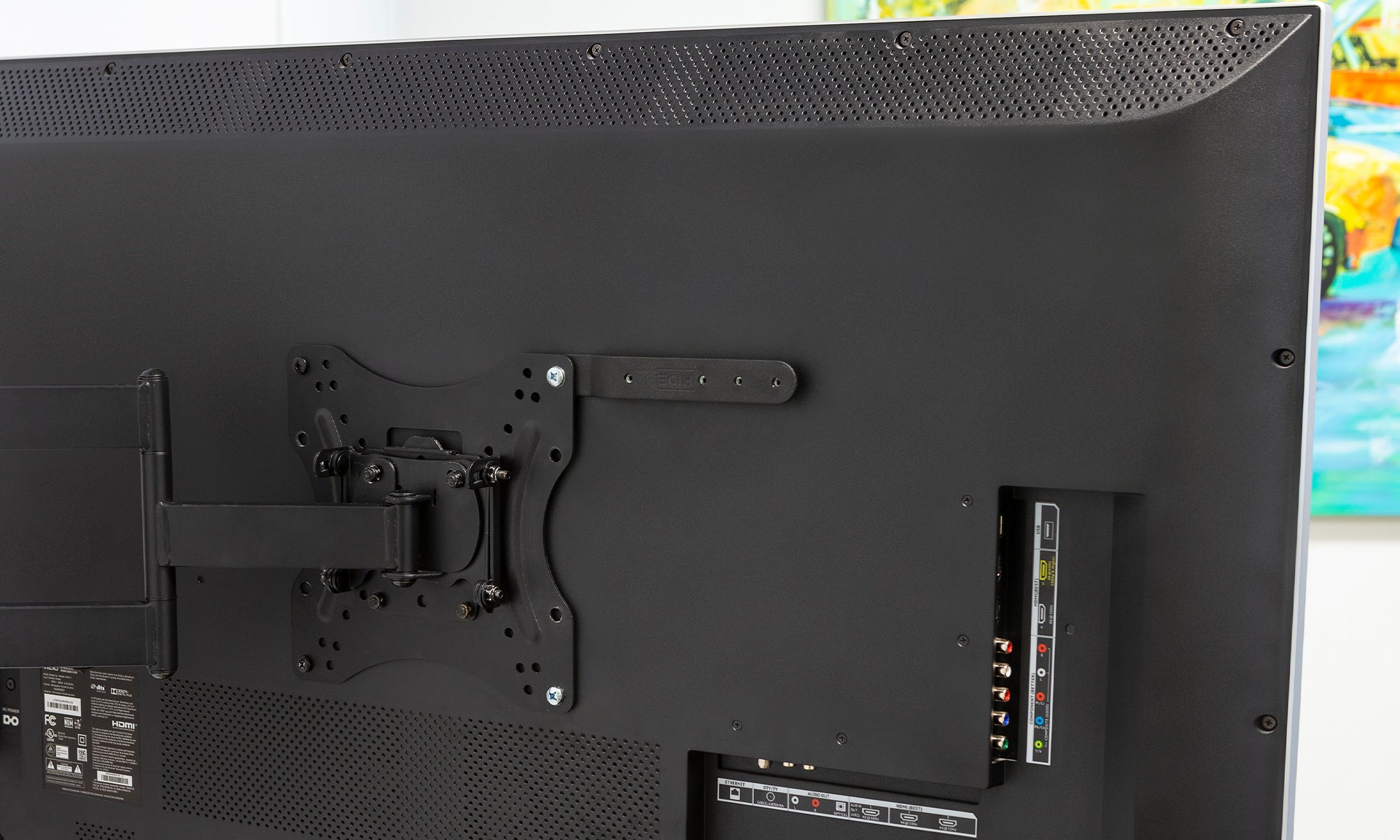 THE INSIDE STORY: HIDEit Uni-VESA Adapter Bracket