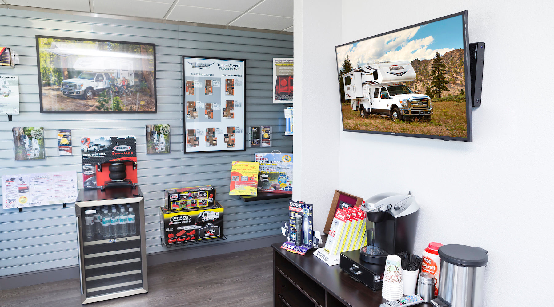 WHOLESALE UNIVERSALS