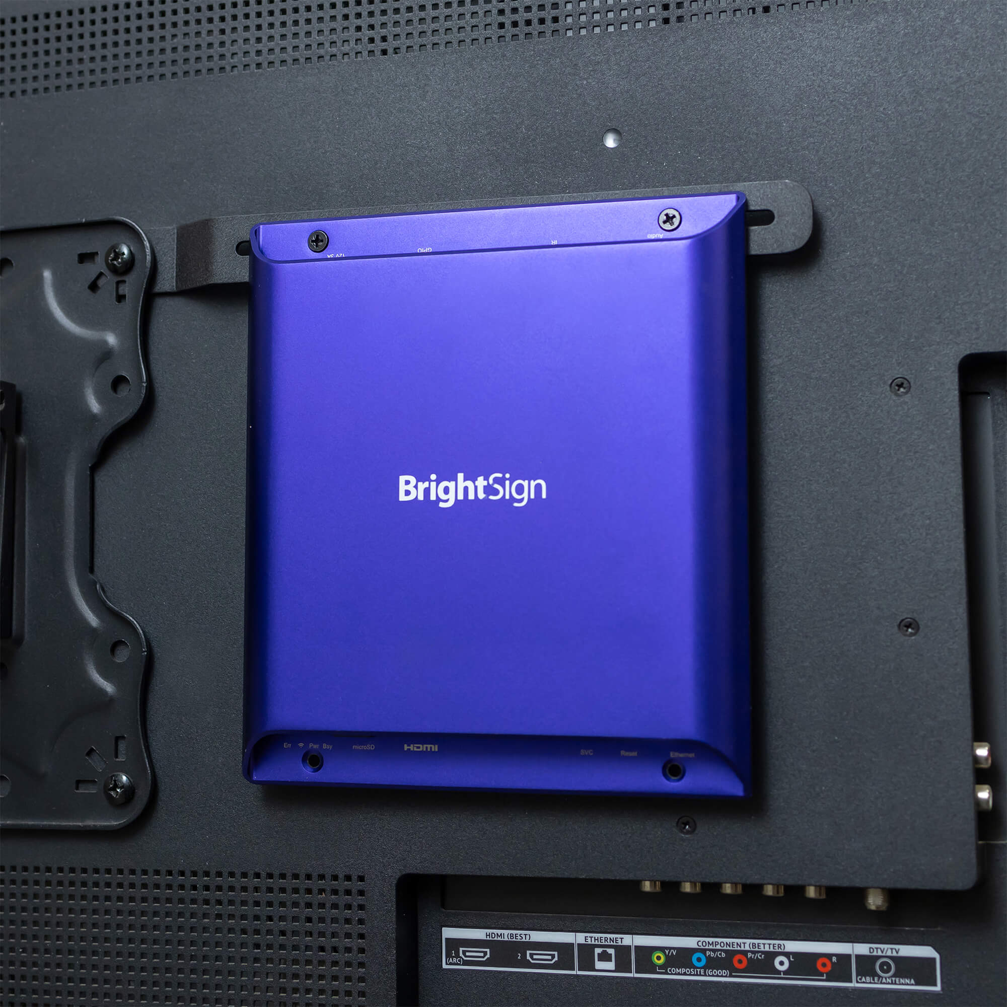 Flush mount design ensures the BrightSign media player is still easy to access and won't block vents or signals.