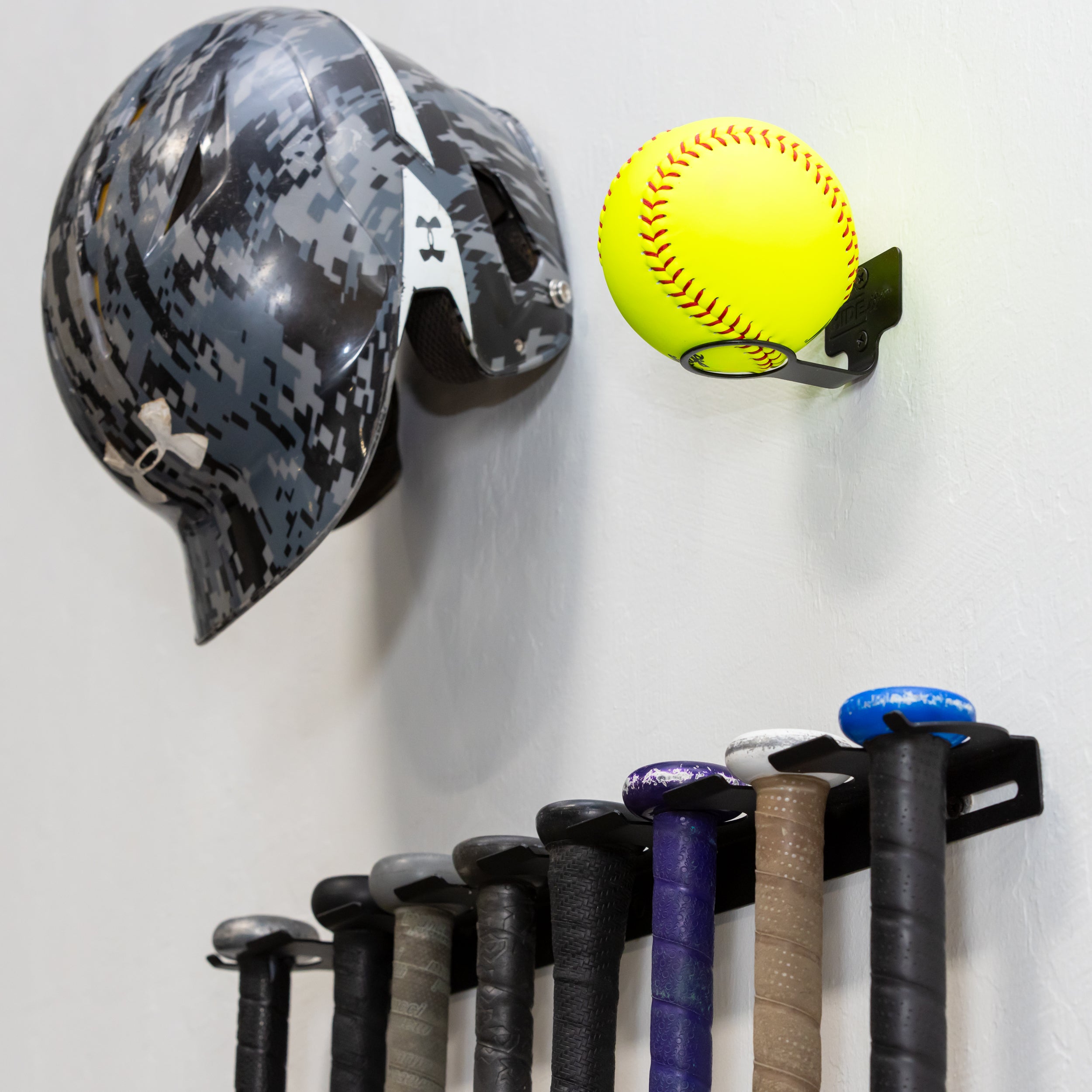 BALL_M_LIFESTYLE_-_SQUARE_-_03.jpg