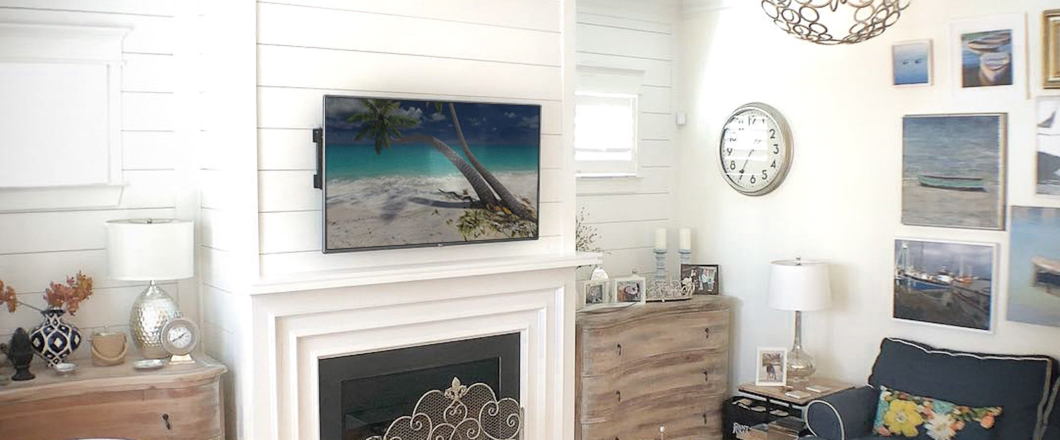 OVERLAY2019.04.03_4.5_creativelaborcharleston_IG_Uni-M_whole_room_front_home_decor-2_copy_7a16b9b4-72c0-4666-8521-8f6e14b87d33.jpg